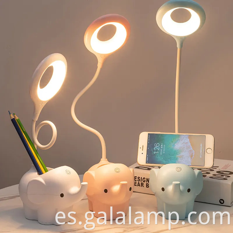 Lámpara de mesa LED de elefante creativa con temperatura de color ajustable